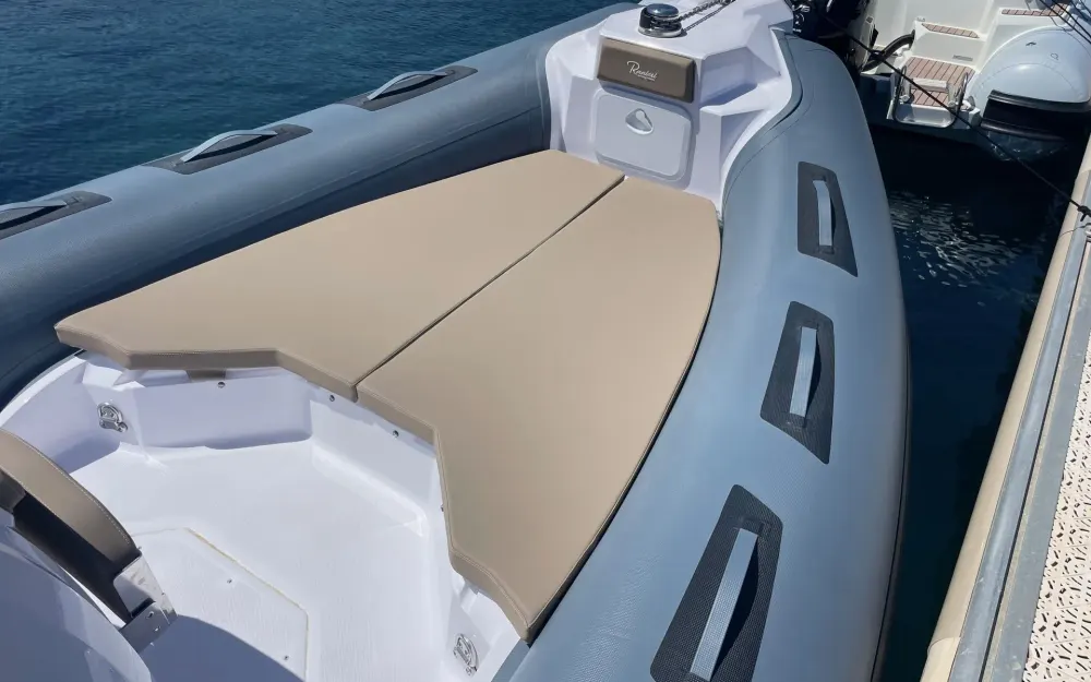 slider 1 Ranieri Cayman 26 Sport Touring