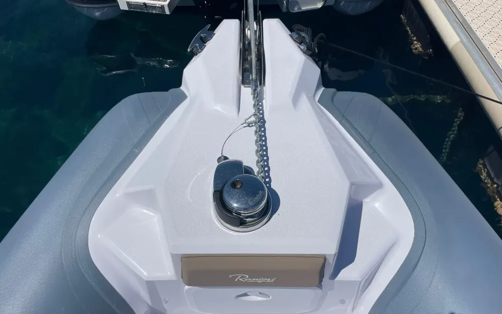 slider 6 Ranieri Cayman 26 Sport Touring