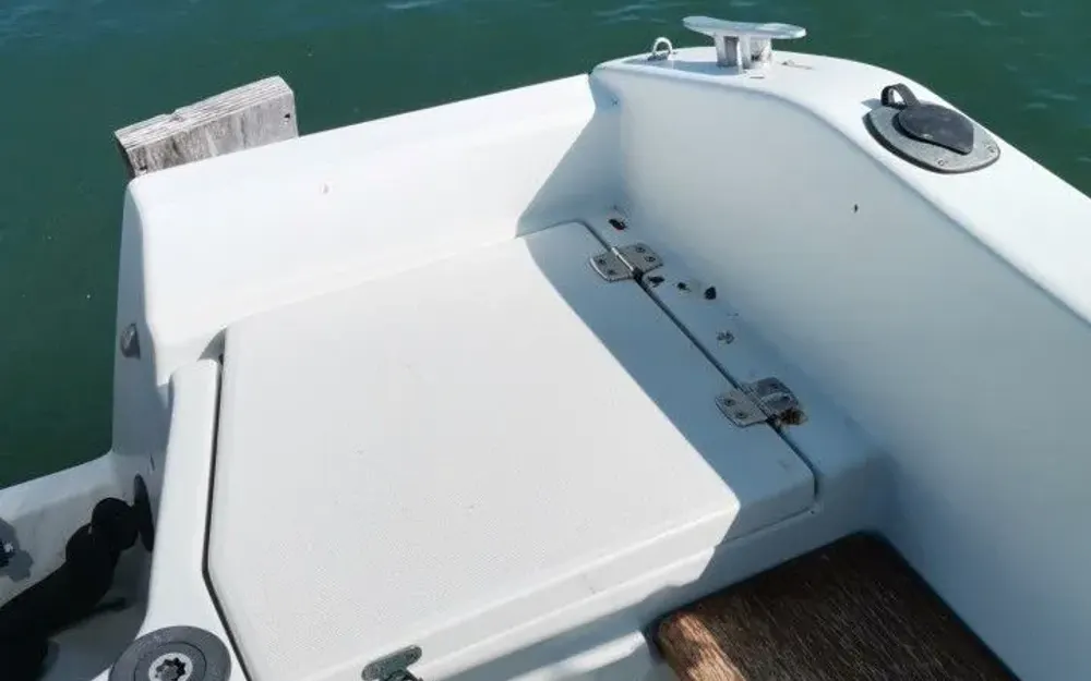 slider 20 Jeanneau Merry Fisher 610