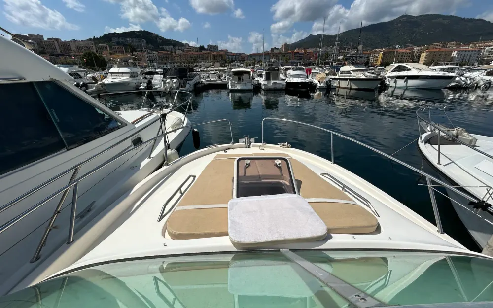 slider 1 Jeanneau Leader 805