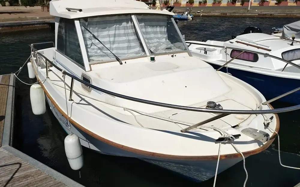 slider 0 Beneteau Antares S6TF