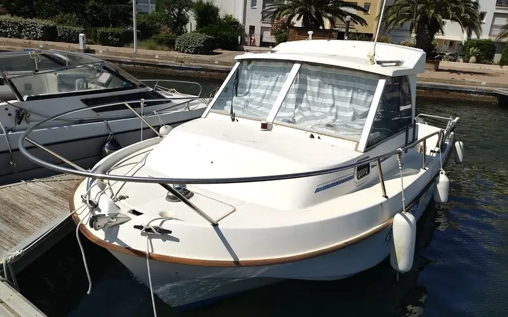 slider 1 Beneteau Antares S6TF
