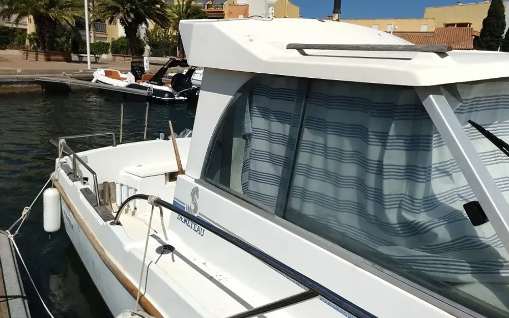 slider 2 Beneteau Antares S6TF