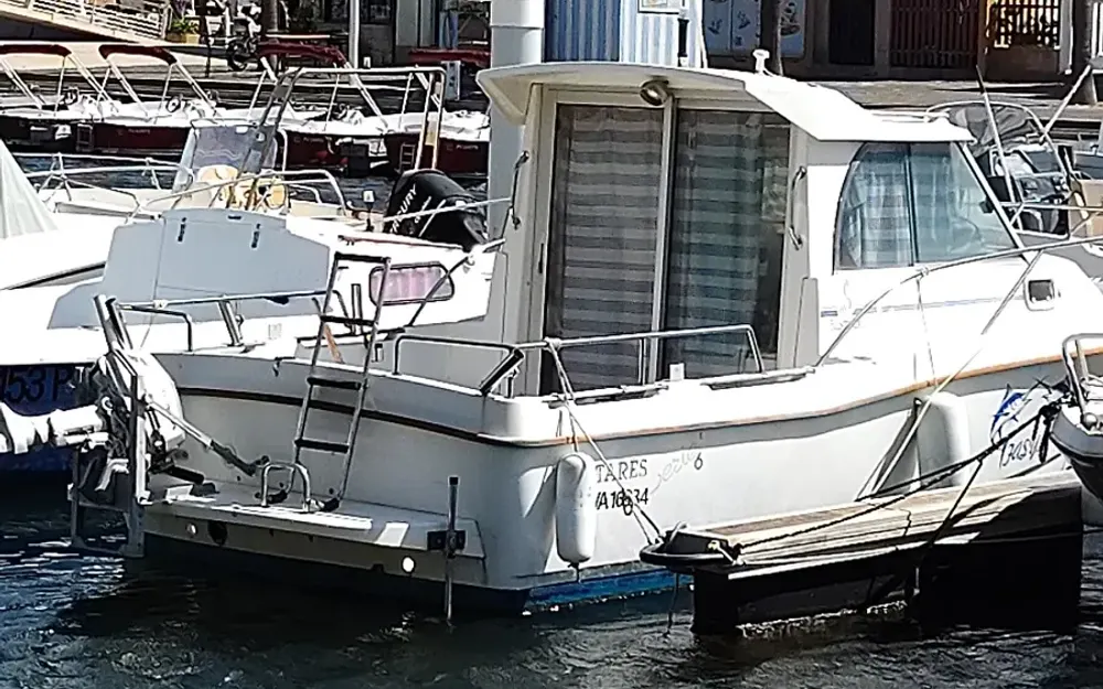 slider 4 Beneteau Antares S6TF