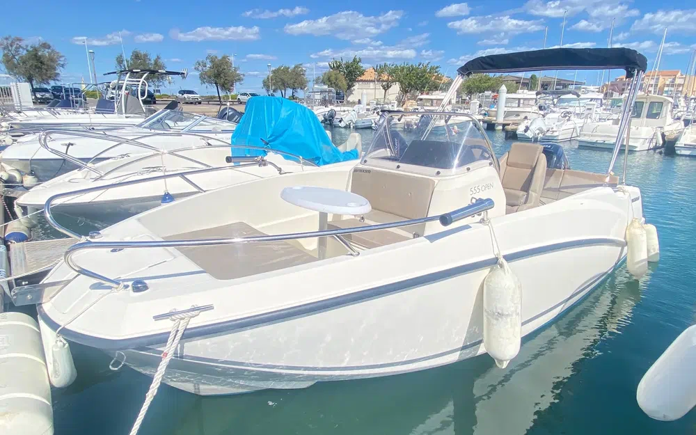 QuicksilverQuicksilver 555 Activ Open