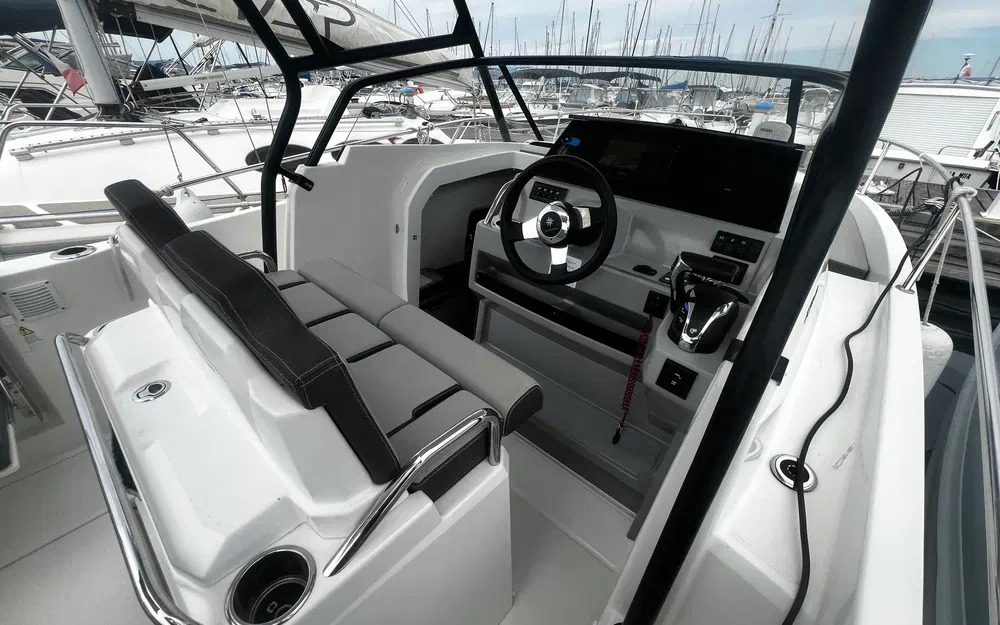 slider 15 Jeanneau Cap Camarat 7.5 WA