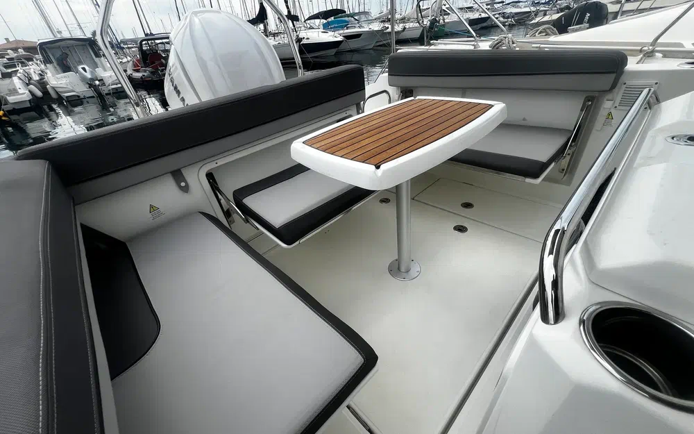 slider 17 Jeanneau Cap Camarat 7.5 WA