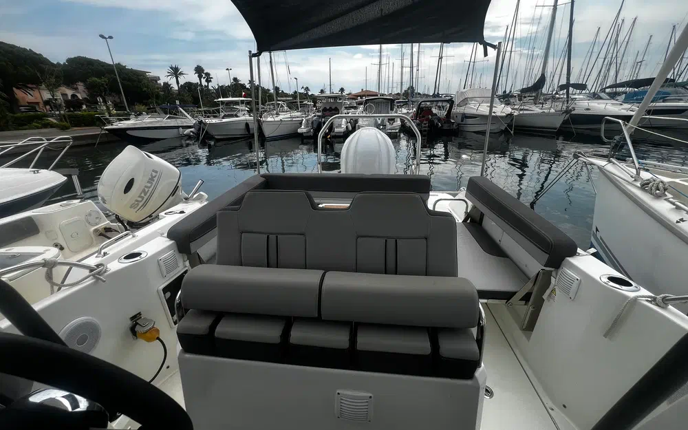 slider 18 Jeanneau Cap Camarat 7.5 WA