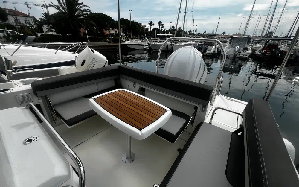 slider 20 Jeanneau Cap Camarat 7.5 WA