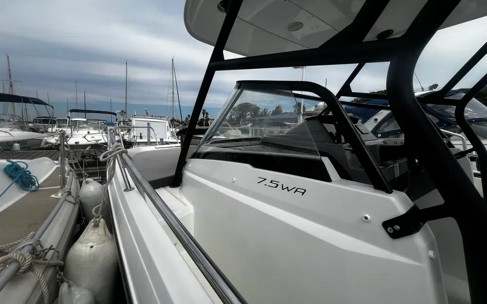 slider 23 Jeanneau Cap Camarat 7.5 WA