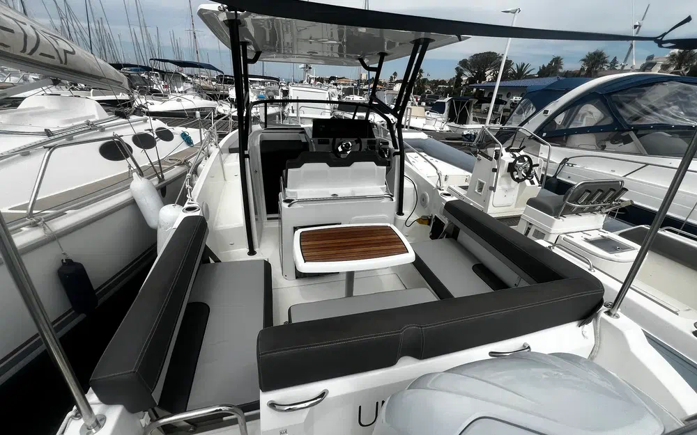 slider 24 Jeanneau Cap Camarat 7.5 WA