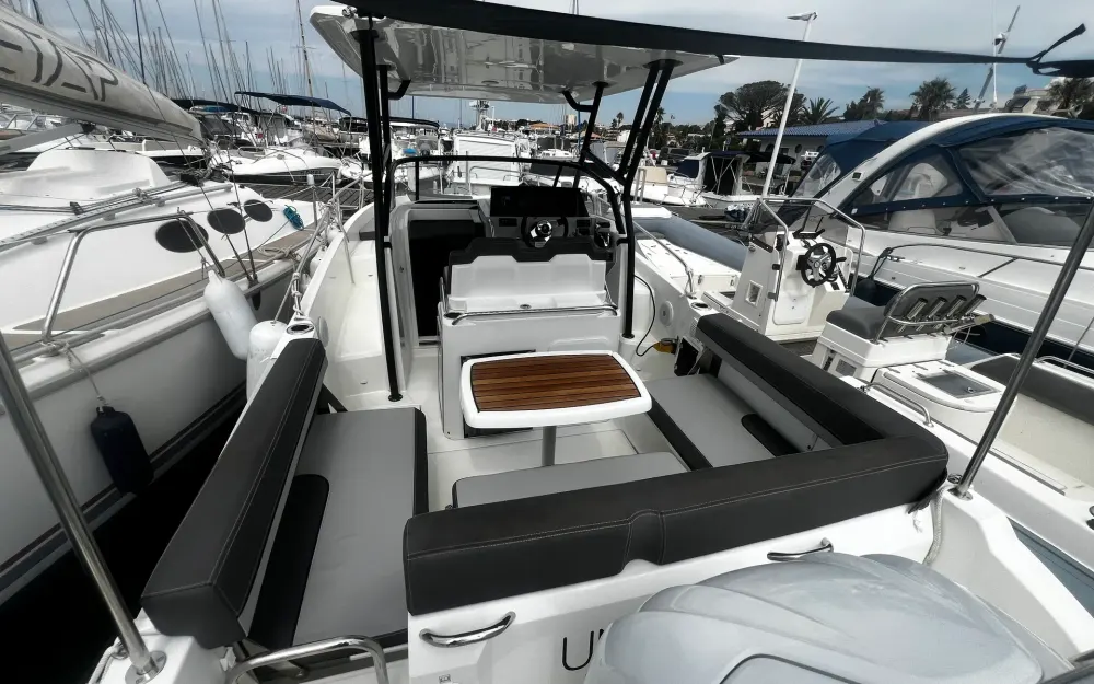 slider 24 Jeanneau Cap Camarat 7.5 WA Serie 3