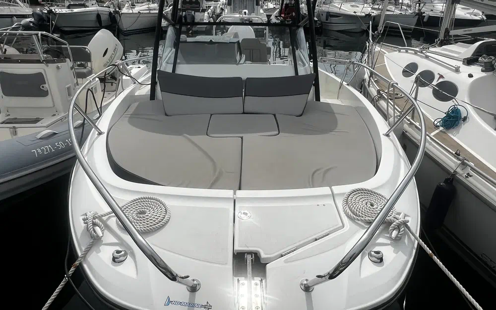 slider 1 Jeanneau Cap Camarat 7.5 WA