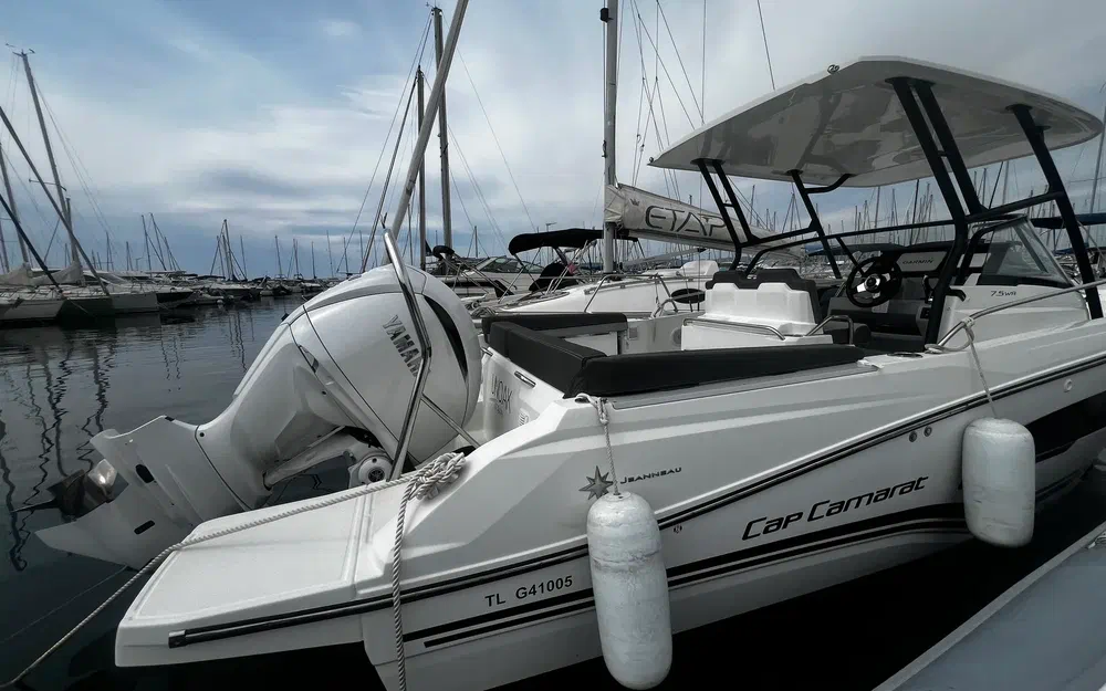 slider 34 Jeanneau Cap Camarat 7.5 WA