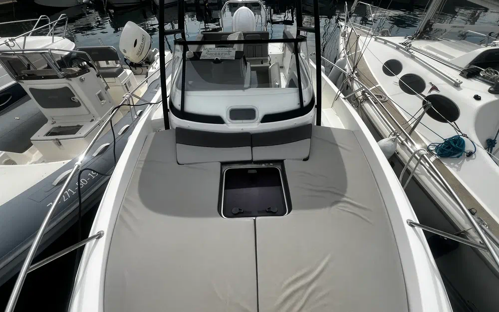 slider 6 Jeanneau Cap Camarat 7.5 WA