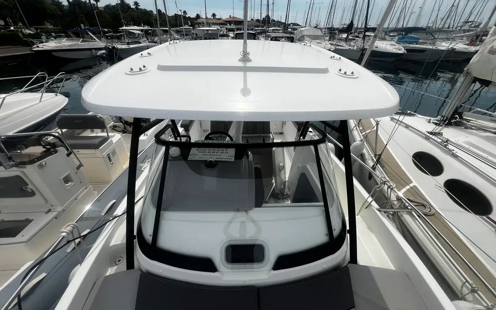 slider 7 Jeanneau Cap Camarat 7.5 WA