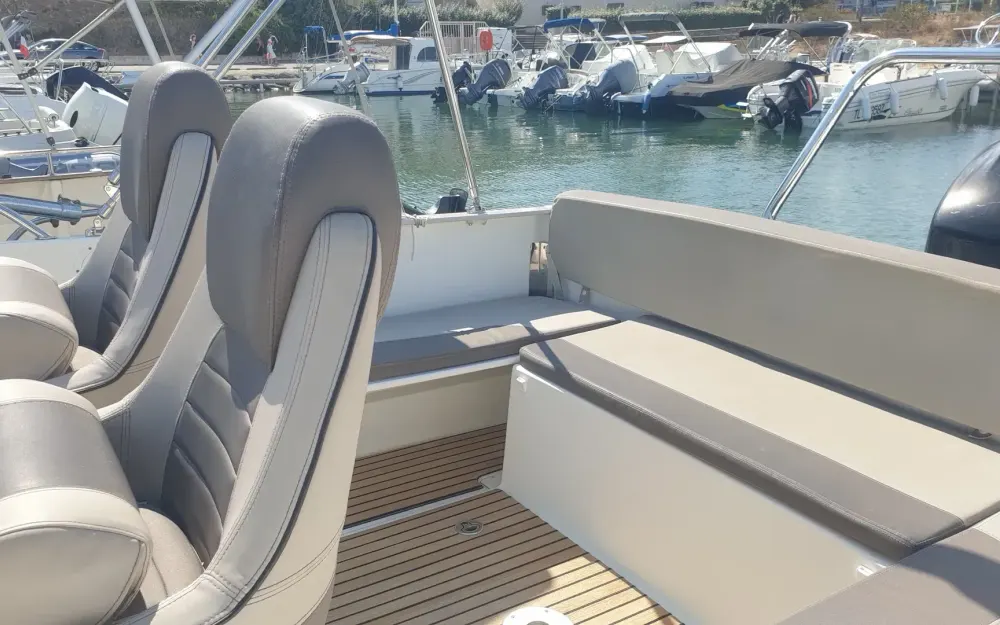 slider 3 Jeanneau Cap Camarat 7.5 CC Serie 2