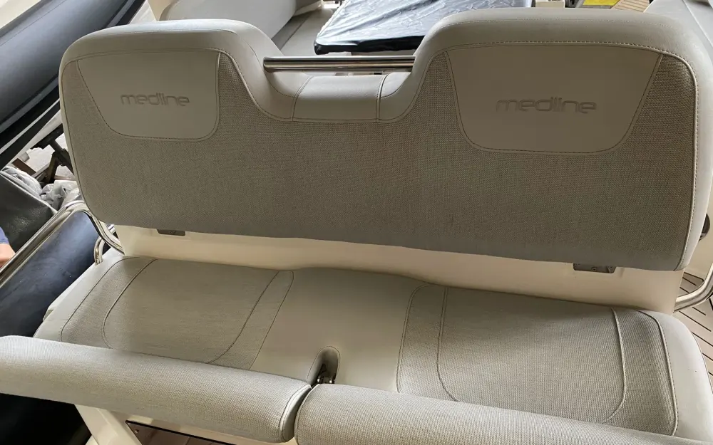slider 8 Zodiac Medline 9