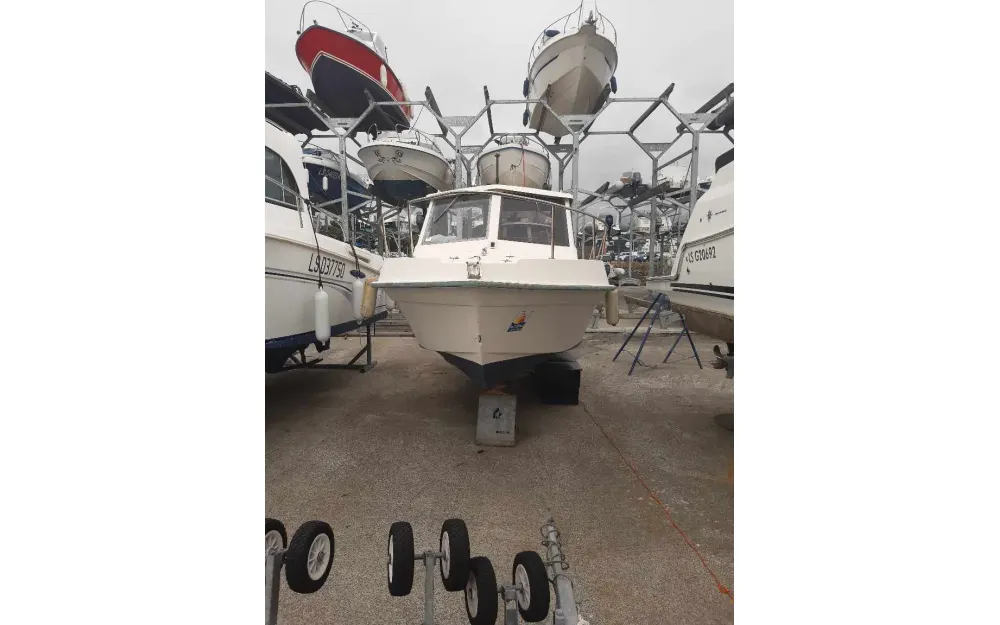 slider 9 Guymarine GM 580