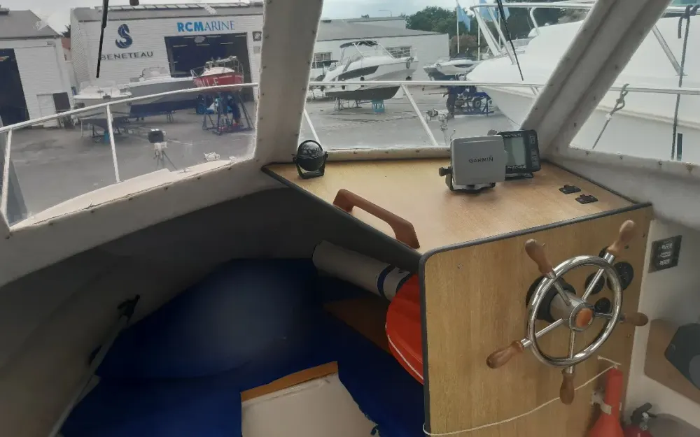 slider 12 Guymarine GM 580