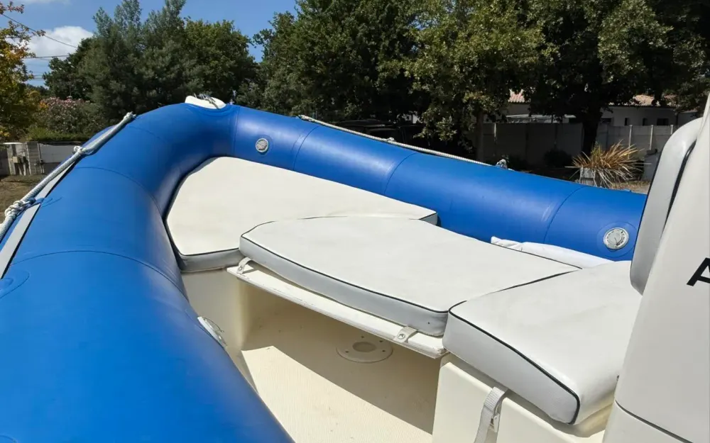 slider 5 Bombard 550 Explorer