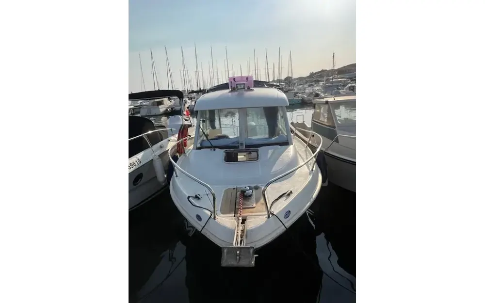 slider 1 Jeanneau Merry Fisher 625