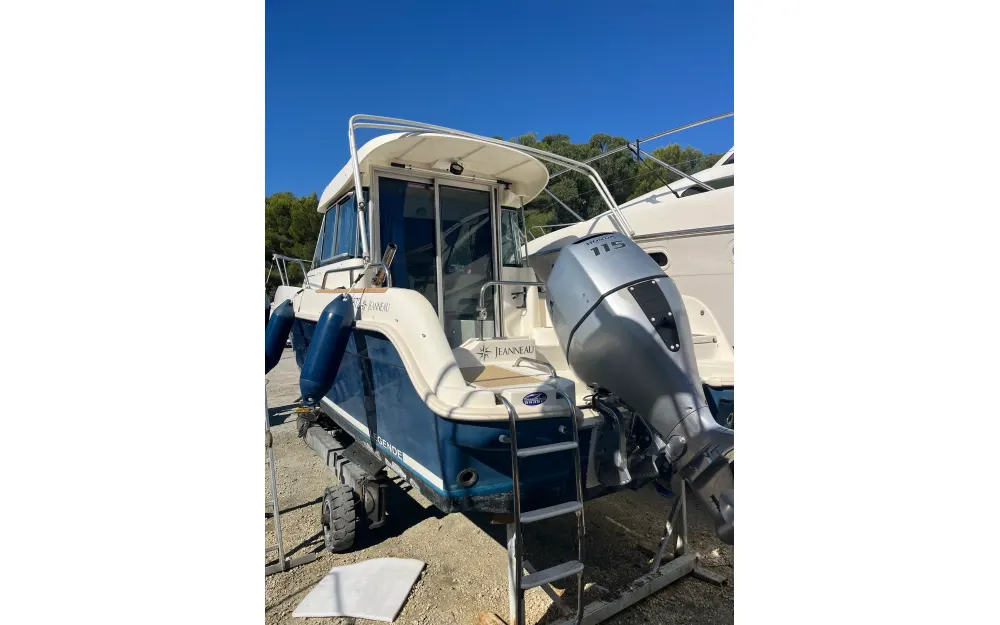 slider 4 Jeanneau Merry Fisher 625