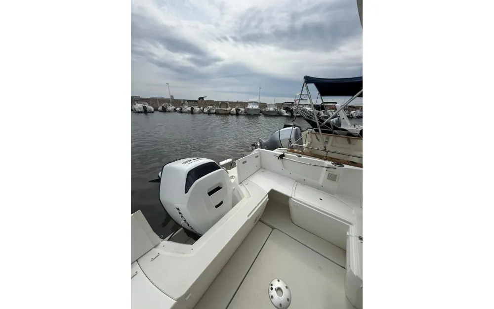slider 3 Jeanneau Merry Fisher 645