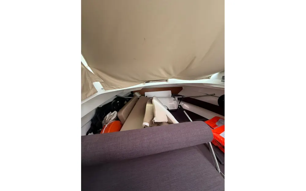 slider 6 Jeanneau Merry Fisher 645