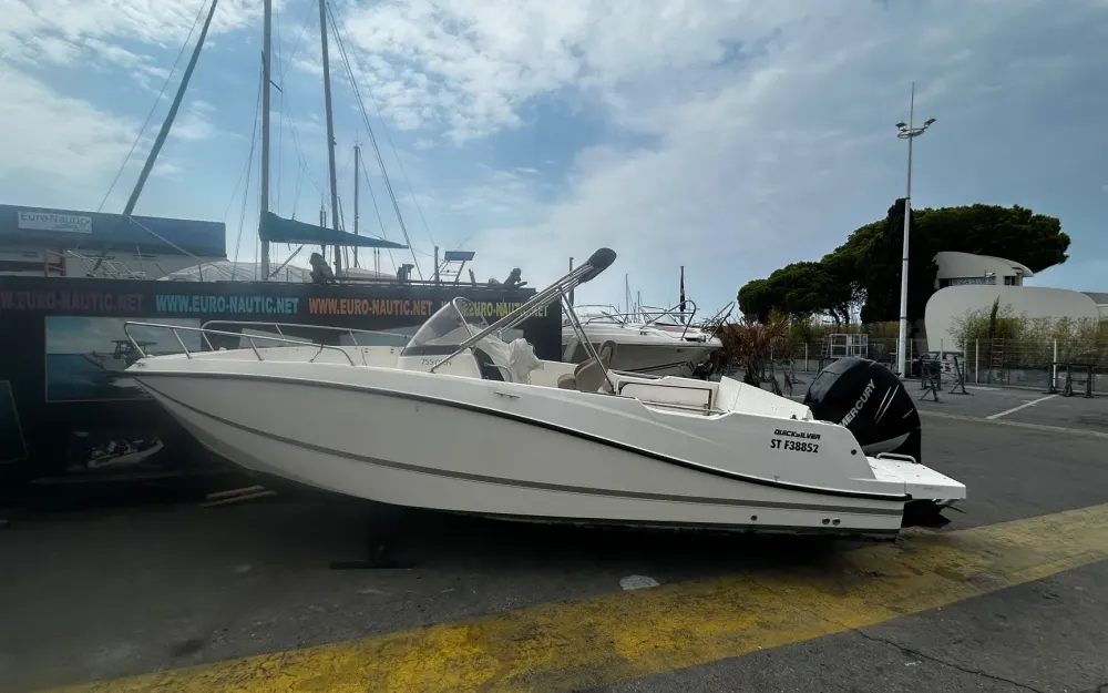 slider 14 Quicksilver Activ 755 Open