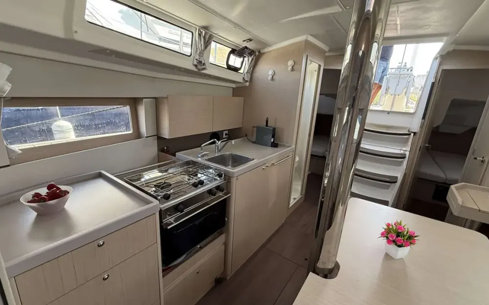 slider 20 Beneteau Oceanis 38.1