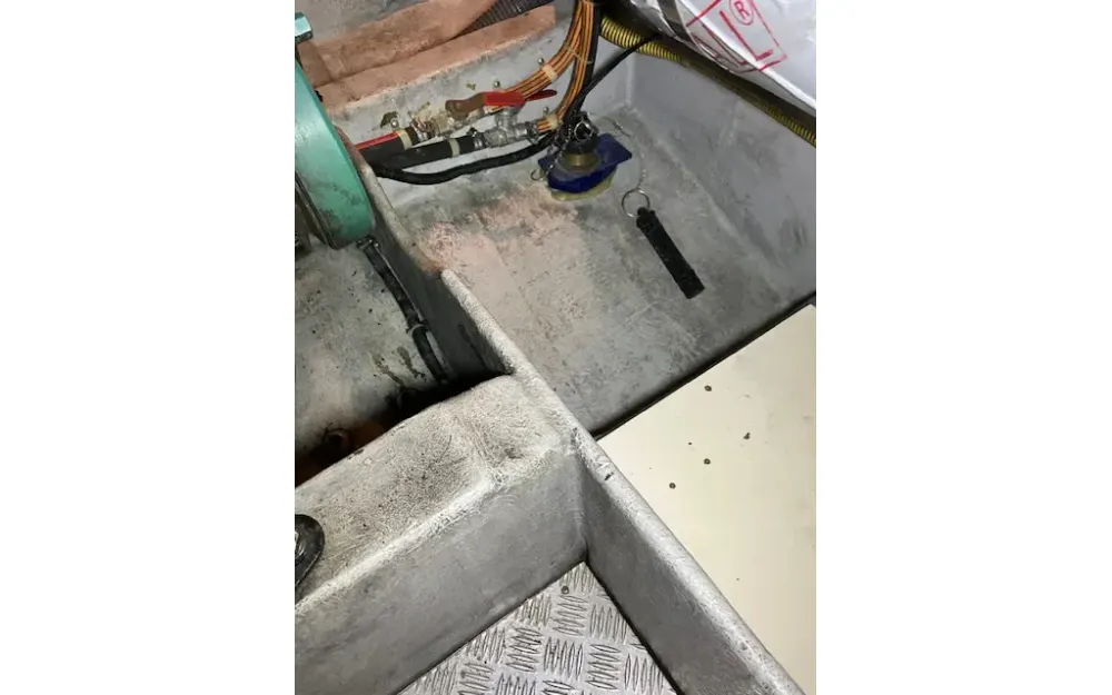 slider 36 Rodman  38 Fly