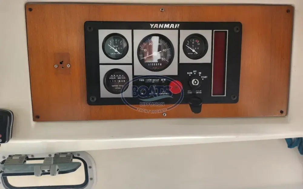 slider 11 Beneteau Antares Serie 9