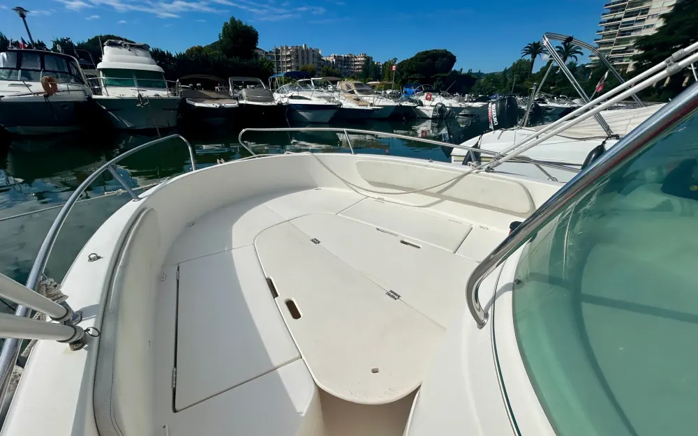 slider 4 Jeanneau Cap Camarat 625