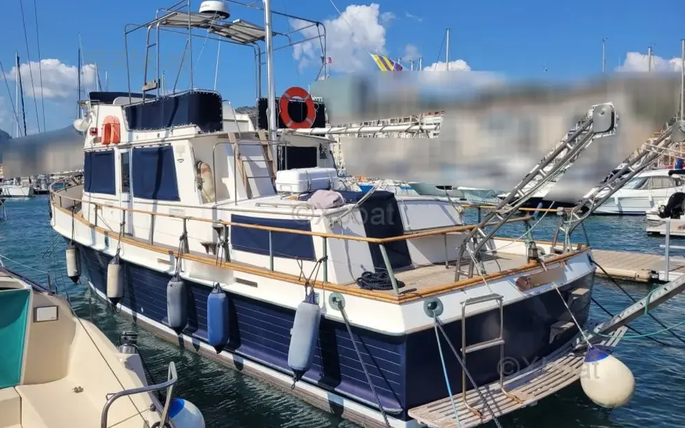slider 0 American Marine Grand Banks 42 Classic
