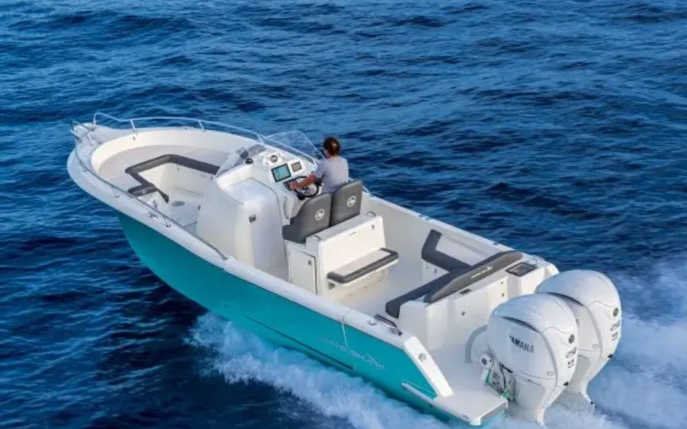 slider 1 White Shark  280 CC Evo
