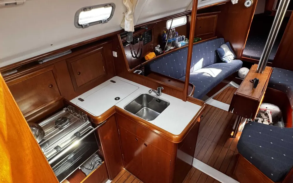 slider 9 Beneteau Oceanis 331