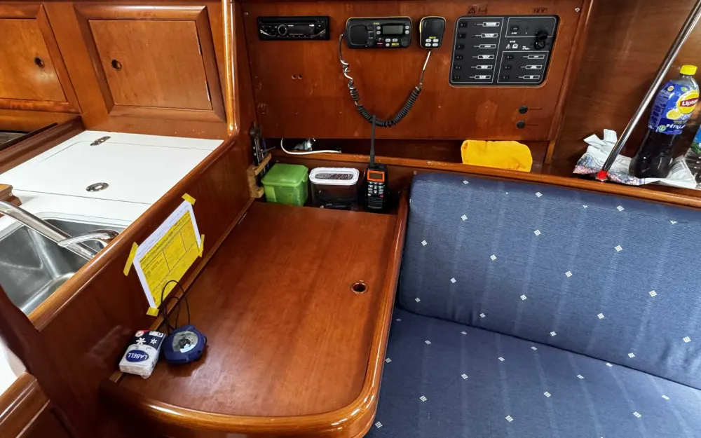 slider 14 Beneteau Oceanis 331