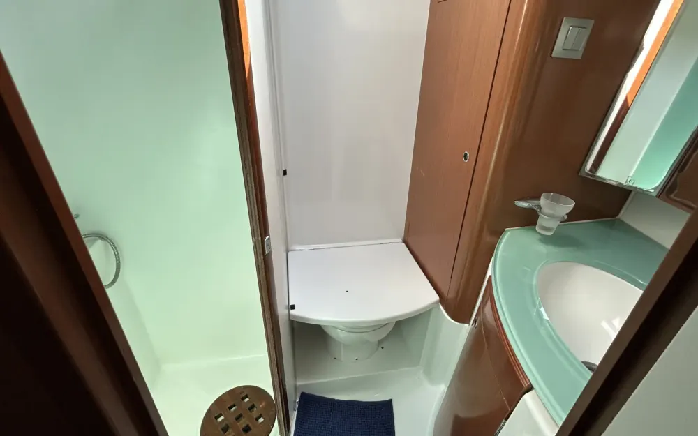slider 6 Beneteau Oceanis 523