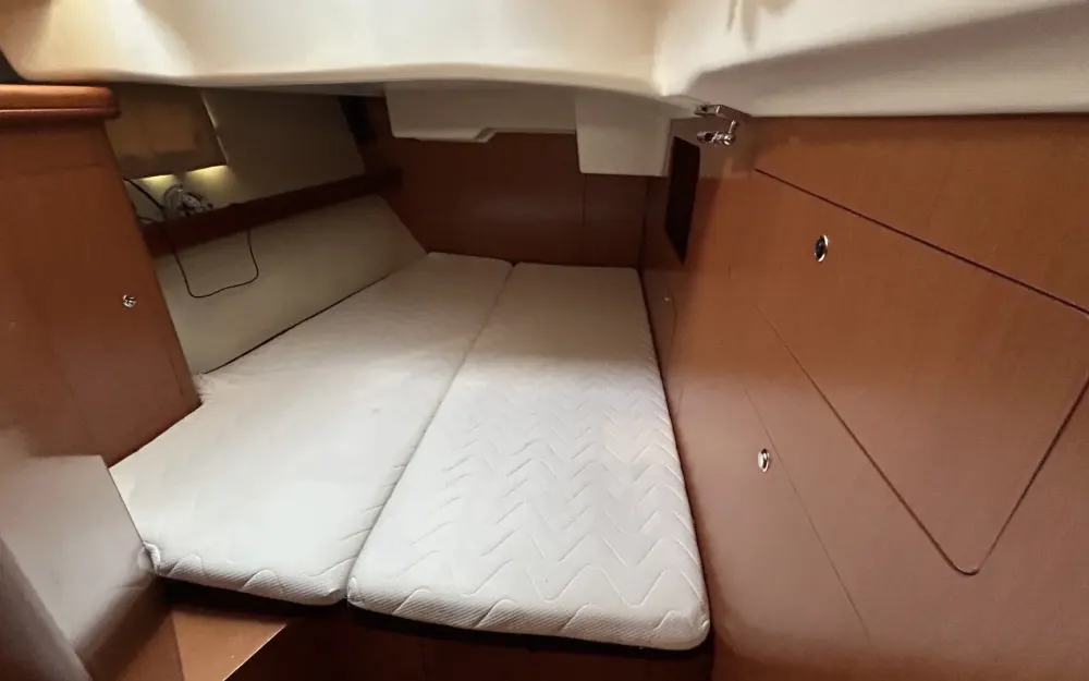 slider 7 Beneteau Oceanis 523