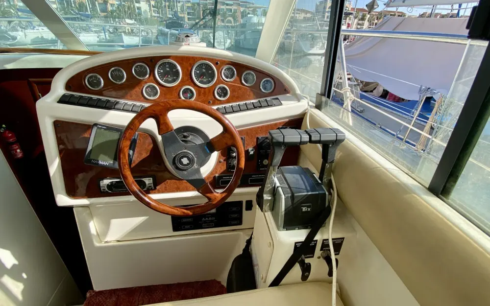slider 4 Jeanneau Prestige 32