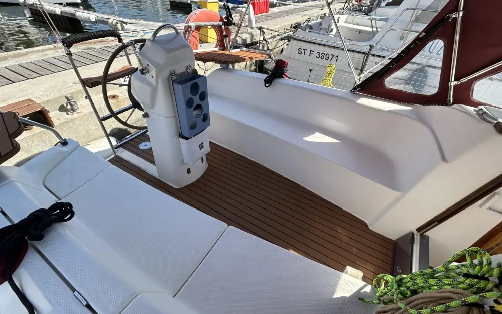 slider 13 Dufour Gib Sea 33
