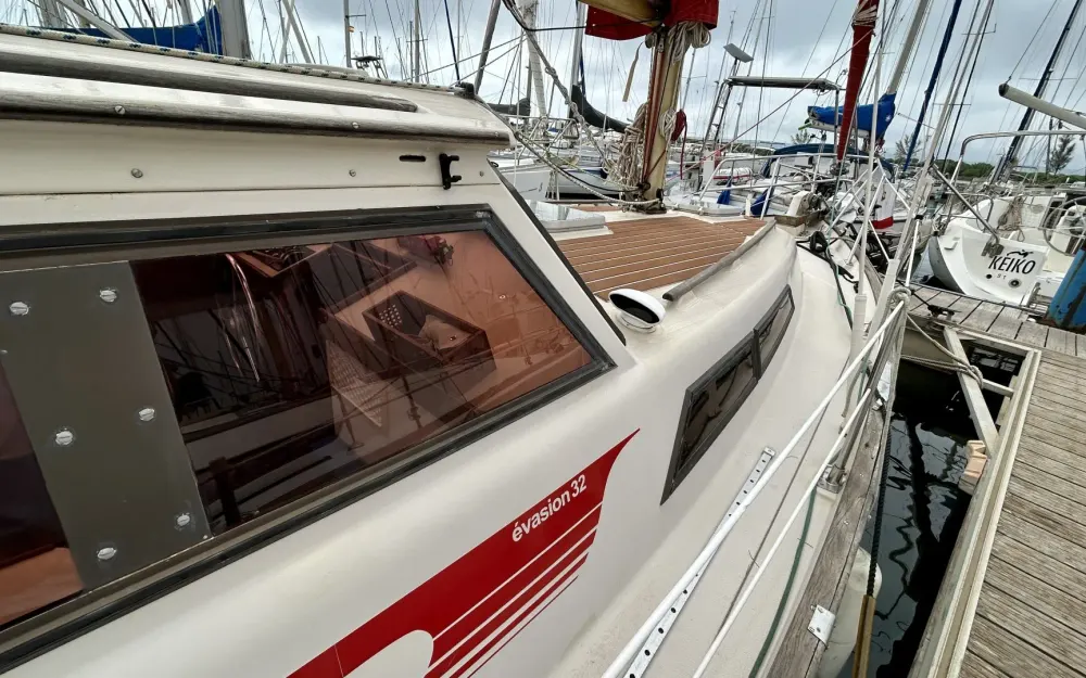slider 14 Beneteau Evasion 32
