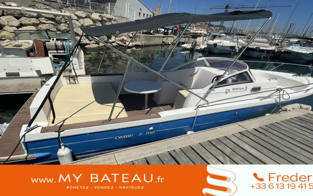 slider 0 Beneteau Ombrine 700