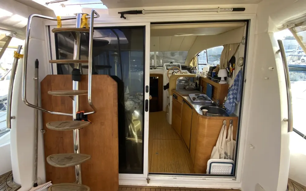 slider 3 Sessa Marine Dorado 36