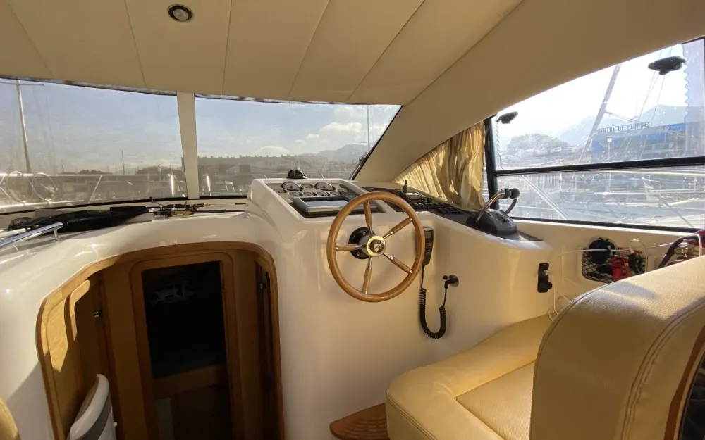 slider 7 Sessa Marine Dorado 36