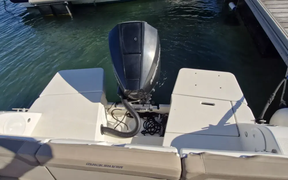 slider 9 Quicksilver Activ 755 Sundeck