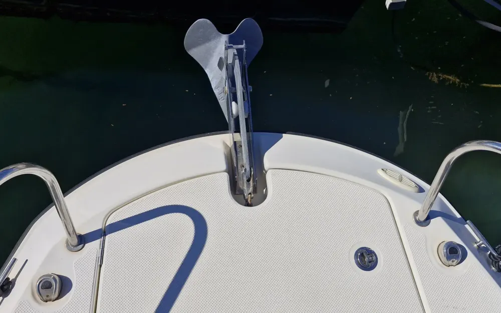 slider 12 Quicksilver Activ 755 Sundeck