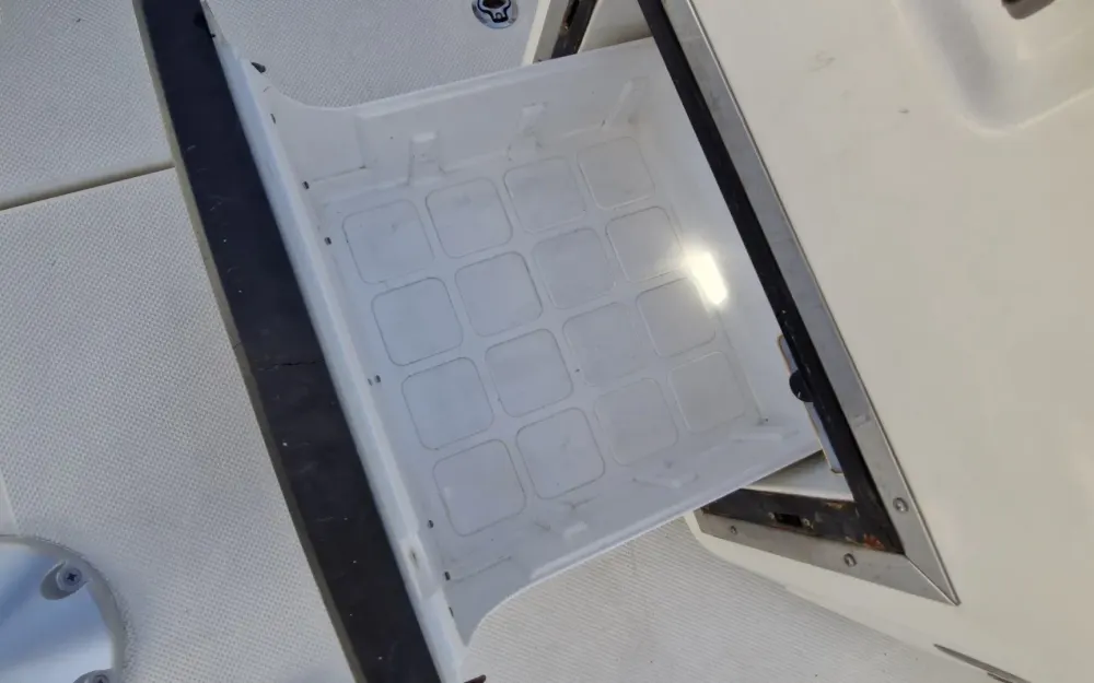 slider 14 Quicksilver Activ 755 Sundeck