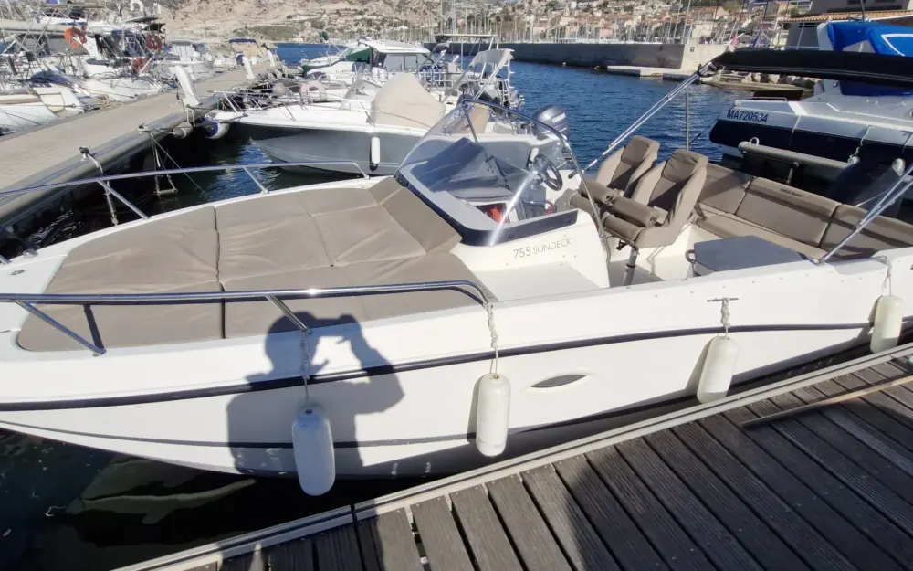 slider 8 Quicksilver Activ 755 Sundeck